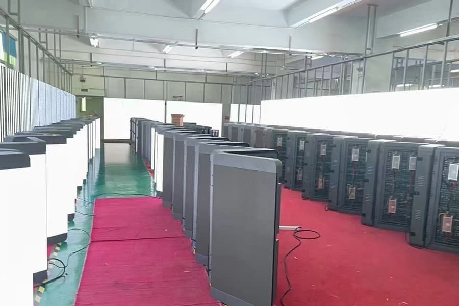 Street Light LED Screen - Smart City Application