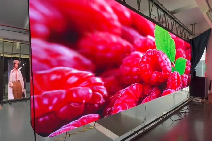 Side view ultra thin cabinet thickness double sided hanging LED display installation