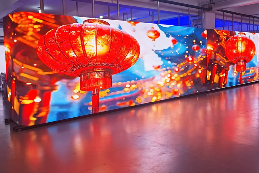 Close up of curved LED flexible module showing seamless arc angle