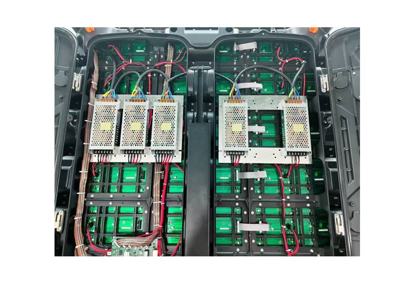 OU-D Series ultra-light outdoor LED screen side view 27kg cabinet design