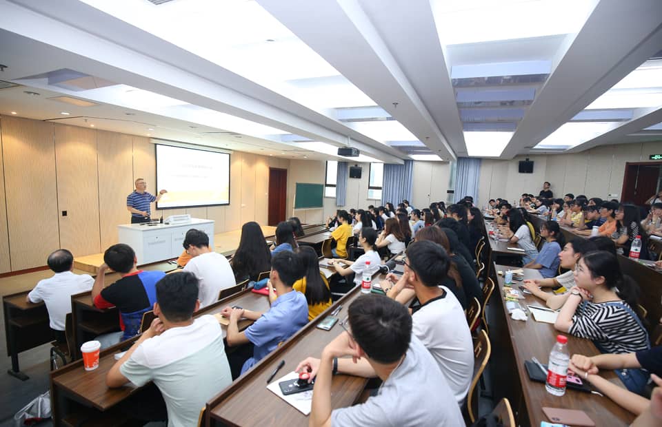 Jingruns LED display engineers conducting professional training session on quality control and manufacturing standards